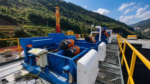 Latest company news about How a Drilling Mud Solids Control System Improves Mud Reuse